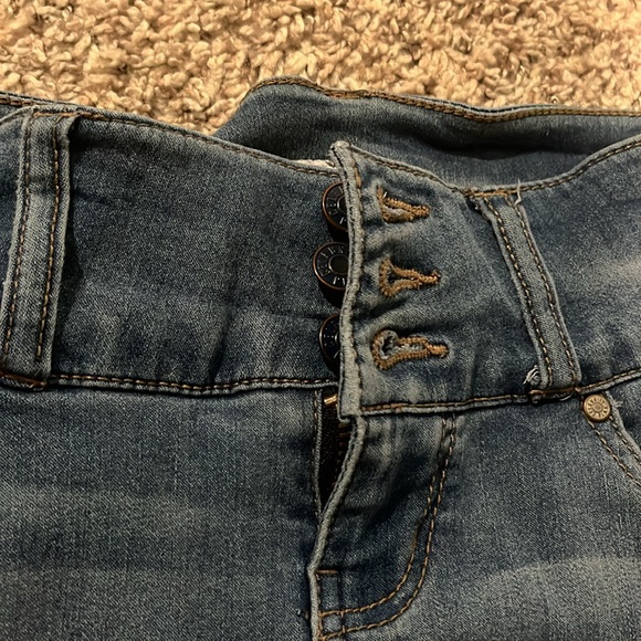 Blue jeans, Mid rise and Ankle skinny, three buttons - Picture 2 of 3